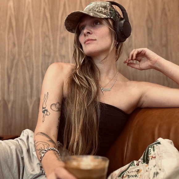 Meet your Posher, Morgan - Picture 1 of 6